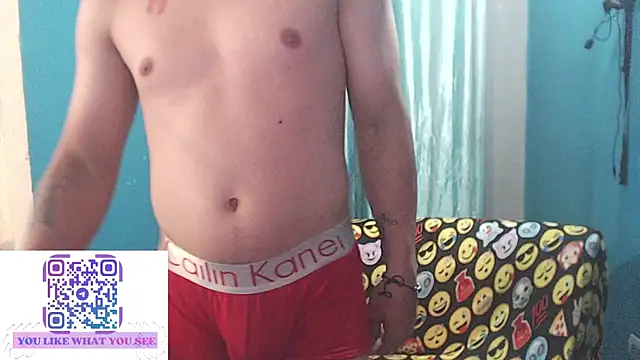 Snapshot of MrKingsaintx chatting on July 6, 12:39 am MrKingsaintx online show from July 6, 12:39 am