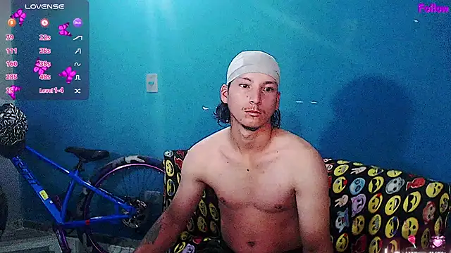 Snapshot of MrKingsaintx chatting on June 15, 9:09 am MrKingsaintx online show from June 15, 9:09 am