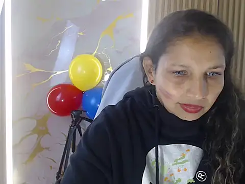 Snapshot of Danna_Sg chatting on June 18, 4:44 am Danna Sg online show from June 18, 4:44 am