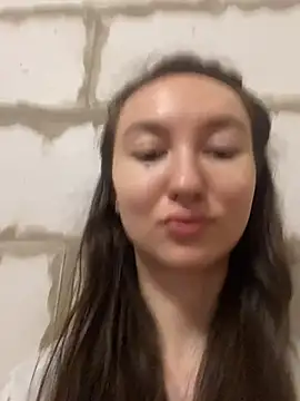 Snapshot of Maryana_Ro chatting on June 17, 8:52 pm Maryana Ro online show from June 17, 8:52 pm