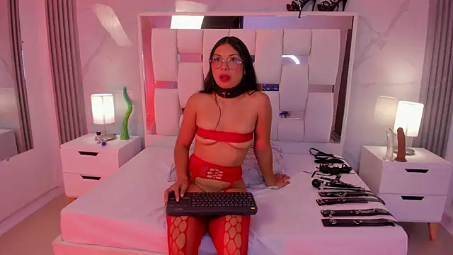 Snapshot of Lana_Hard_As chatting on July 15, 4:14 pm Lana Hard As online show from July 15, 4:14 pm