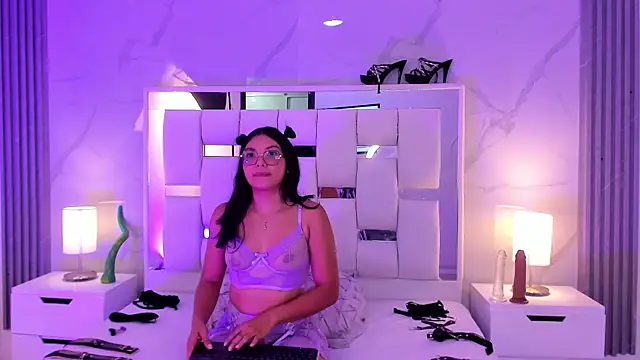 Snapshot of Lana_Hard_As chatting on July 10, 7:36 pm Lana Hard As online show from July 10, 7:36 pm