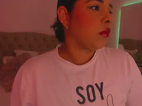 EmilySanchezz online show from June 23, 12:58 pm