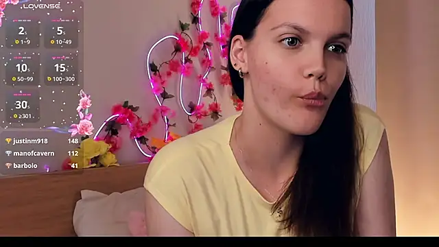 TessieBarriault online show from June 30, 7:41 am
