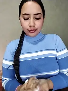 shantall cute online show from June 4, 10:09 am
