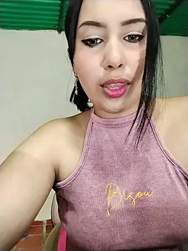 shantall cute online show from June 10, 6:31 pm