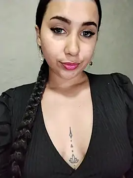 shantall cute online show from June 7, 3:12 am