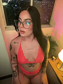 Snapshot of April_sutra chatting on July 8, 12:03 am April sutra online show from July 8, 12:03 am