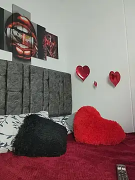 Snapshot of Evangeline_Salas chatting on July 13, 10:31 pm Evangeline Salas online show from July 13, 10:31 pm