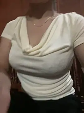 Snapshot of Ure_sexy chatting on June 2, 11:54 am Ure sexy online show from June 2, 11:54 am