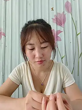 Snapshot of Ure_sexy chatting on June 10, 10:27 am Ure sexy online show from June 10, 10:27 am