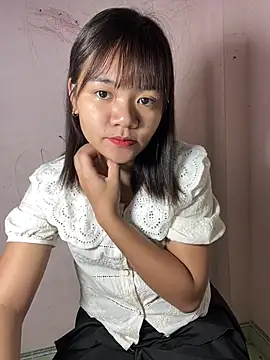 Snapshot of Ari_baby9 chatting on July 5, 10:38 pm Ari baby9 online show from July 5, 10:38 pm