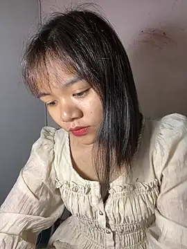 Snapshot of Ari_baby9 chatting on June 20, 10:48 pm Ari baby9 online show from June 20, 10:48 pm