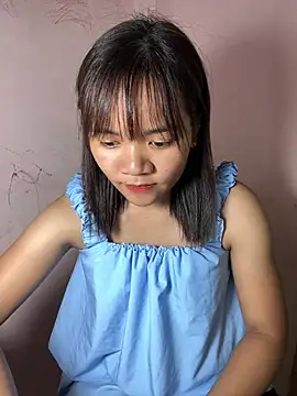 Snapshot of Ari_baby9 chatting on July 14, 3:00 am Ari baby9 online show from July 14, 3:00 am