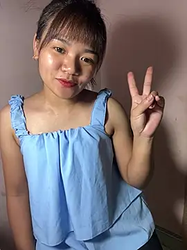 Snapshot of Ari_baby9 chatting on July 4, 2:43 pm Ari baby9 online show from July 4, 2:43 pm