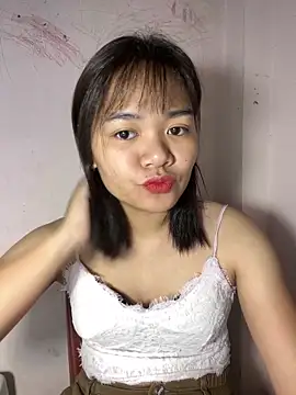 Snapshot of Ari_baby9 chatting on June 16, 8:42 pm Ari baby9 online show from June 16, 8:42 pm