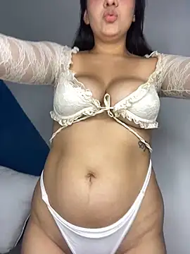 Gaby  Fosterr online show from May 27, 9:00 pm