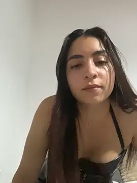 naomiiii55 online show from June 22, 11:13 pm