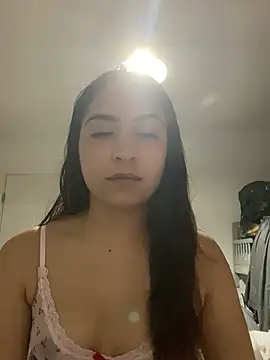 naomiiii55 online show from June 19, 1:44 am