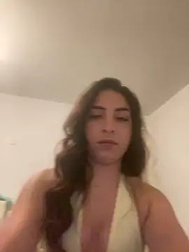 naomiiii55 online show from May 27, 9:44 pm