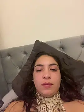 naomiiii55 online show from June 15, 12:01 am