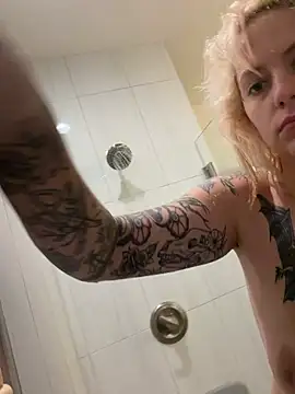 scaryfxckingmary online show from July 15, 2:24 pm