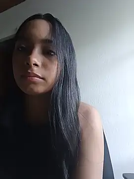 Snapshot of xcleila chatting on July 8, 9:48 pm xcleila online show from July 8, 9:48 pm