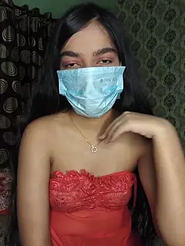 Snapshot of love_kaur chatting on July 8, 8:37 am love kaur online show from July 8, 8:37 am