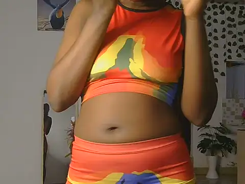 Snapshot of Skyy_Brown chatting on June 25, 10:59 pm Skyy Brown online show from June 25, 10:59 pm