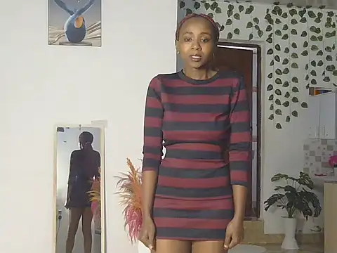 Snapshot of Skyy_Brown chatting on June 10, 6:36 am Skyy Brown online show from June 10, 6:36 am