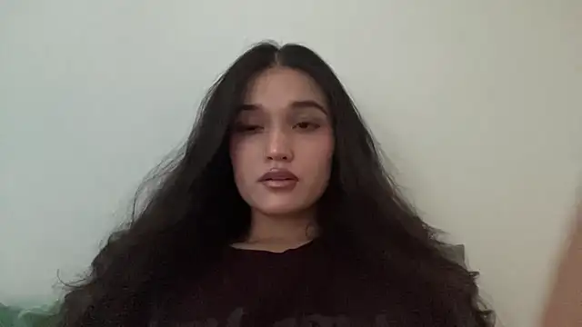 Snapshot of LisetteParajon chatting on June 5, 6:52 am LisetteParajon online show from June 5, 6:52 am