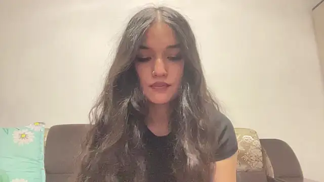 Snapshot of LisetteParajon chatting on June 2, 5:02 pm LisetteParajon online show from June 2, 5:02 pm