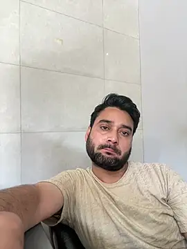 Snapshot of VBRAWN01 chatting on July 14, 9:14 am VBRAWN01 online show from July 14, 9:14 am