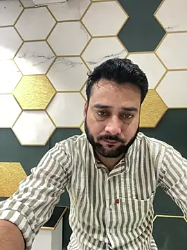 Snapshot of VBRAWN01 chatting on July 2, 8:53 am VBRAWN01 online show from July 2, 8:53 am
