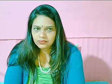 SexyIndianSugar online show from May 28, 5:48 am