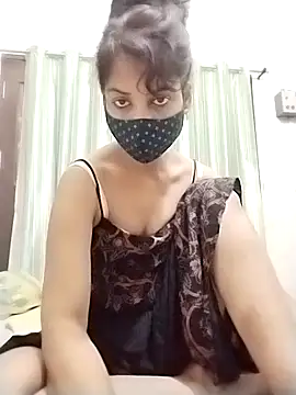 Snapshot of cutieNancy89 chatting on June 24, 10:18 pm cutieNancy89 online show from June 24, 10:18 pm