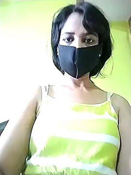 Snapshot of cutieNancy89 chatting on May 30, 9:37 am cutieNancy89 online show from May 30, 9:37 am
