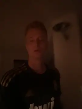 ValentinoGinger online show from May 29, 3:12 am