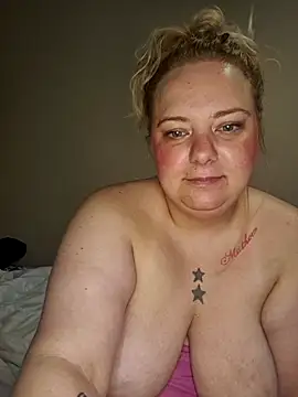 Snapshot of Jaclynnbaby chatting on June 5, 5:29 pm Jaclynnbaby online show from June 5, 5:29 pm