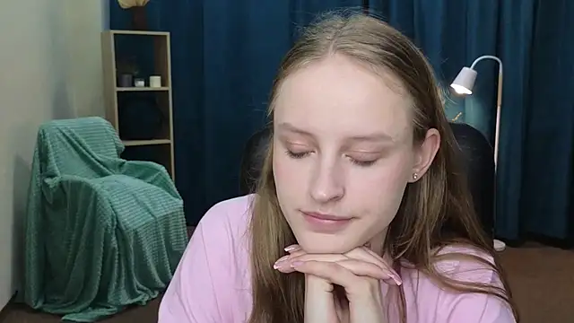 VinaNeslusan online show from May 30, 3:46 am