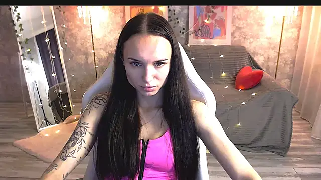 NicoleMerz online show from June 14, 3:35 pm
