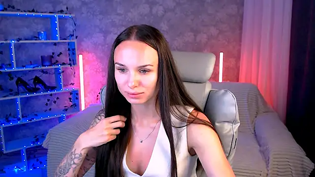 NicoleMerz online show from July 13, 6:18 pm
