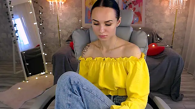 NicoleMerz online show from June 24, 4:16 pm