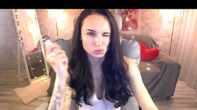 NicoleMerz online show from June 25, 4:12 pm