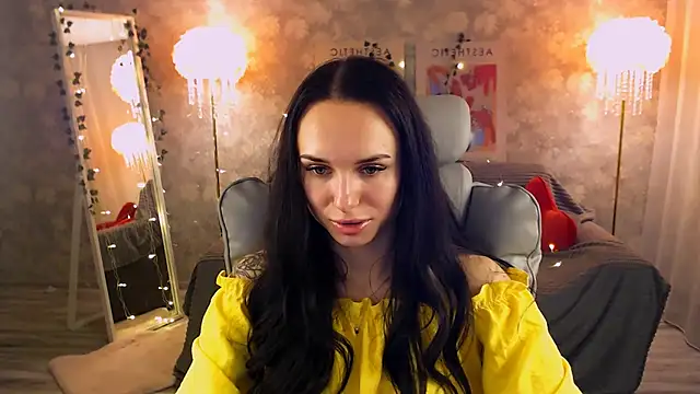 NicoleMerz online show from June 26, 6:47 pm