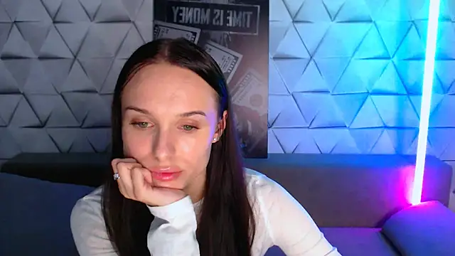 NicoleMerz online show from May 28, 7:42 pm