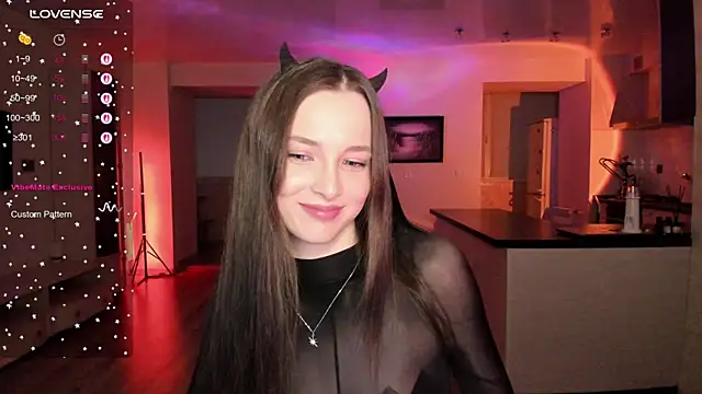 irisskiss online show from June 25, 6:57 pm