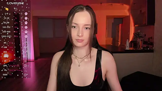 irisskiss online show from May 31, 6:09 pm