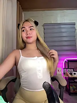 sundayrose online show from June 1, 2:06 pm