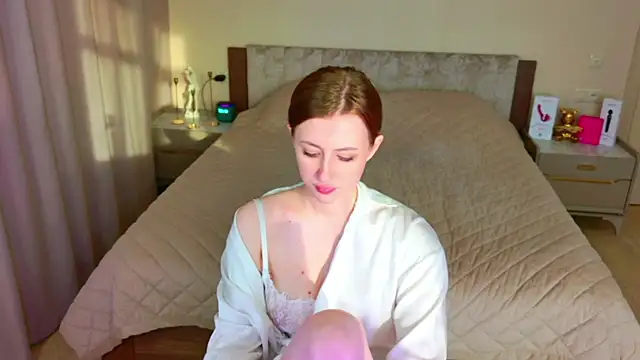 Snapshot of AvaCade chatting on June 24, 3:21 pm AvaCade online show from June 24, 3:21 pm